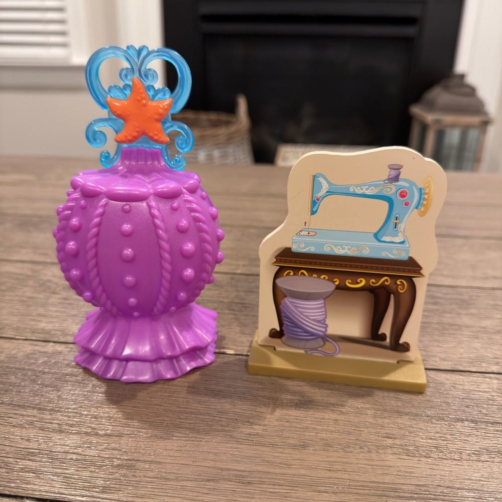 Barbie house furniture set